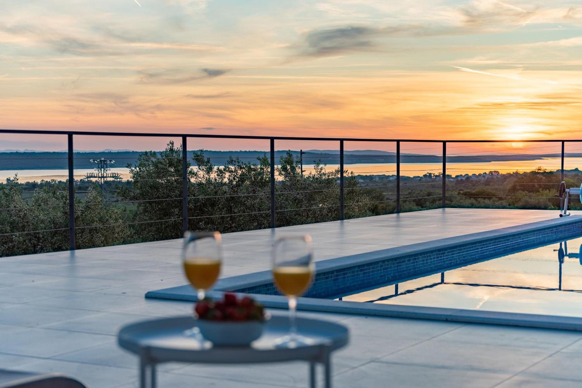 Villa Suton Zadarvillas Podvrsje Kültér fotó